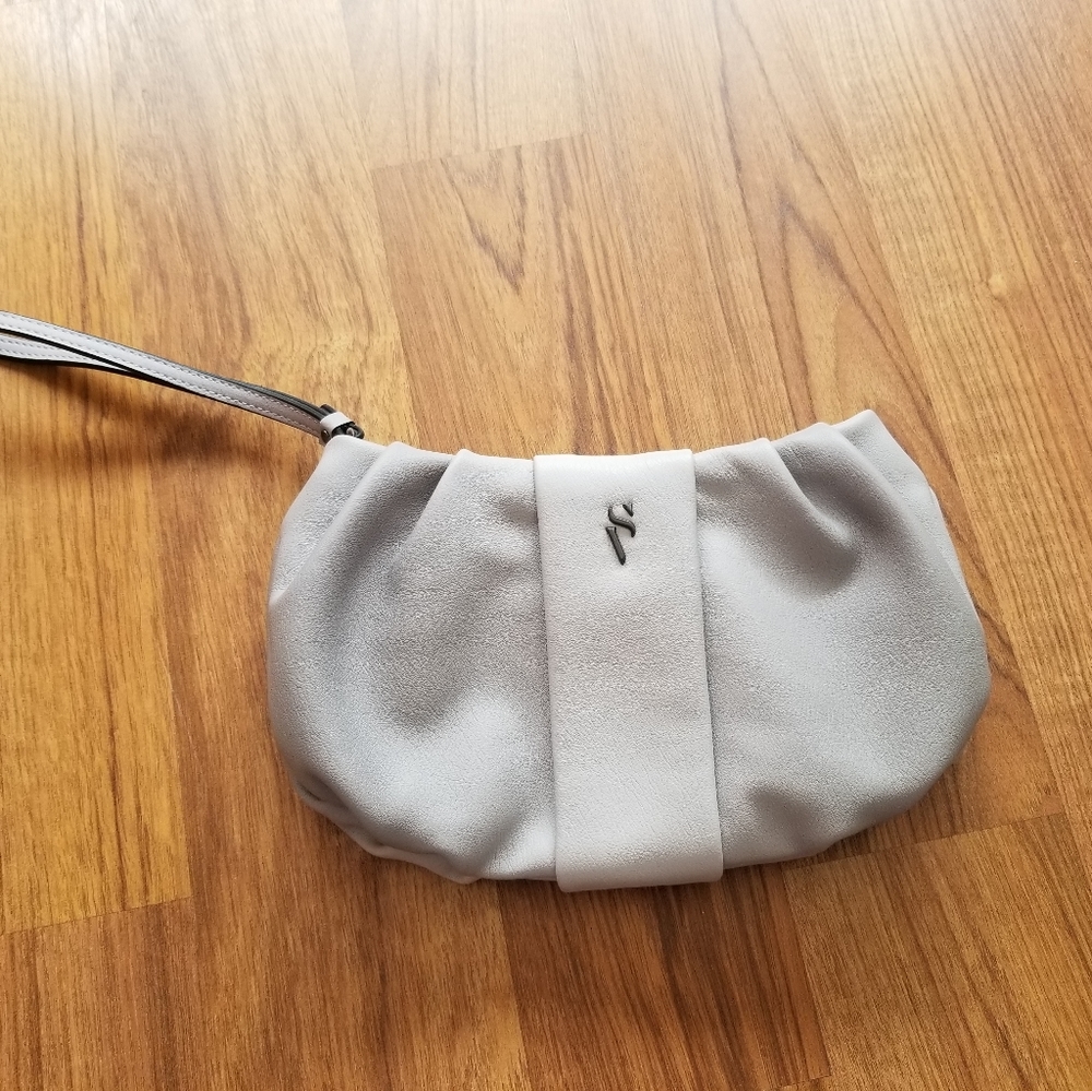 Simple by vera Wang clutch